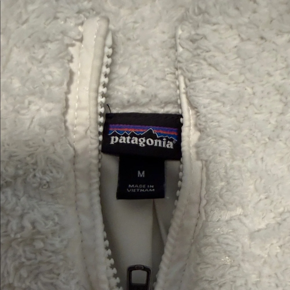 Patagonia Cream Fleece Vest - Size S - Picture 3 of 3